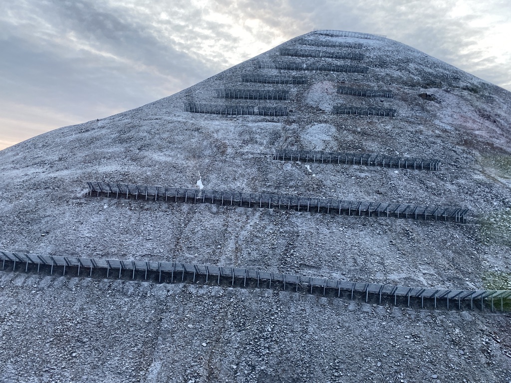 5EE45877-B4FF-469A-AD15-61470B44B2DF_1_105_c